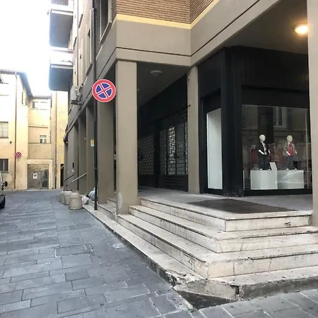 La Casa Di Samu Konukevi